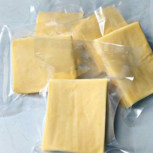 

Eju Mozzarella Cheee Beton