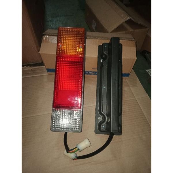 Lampu Rem Belakang L300