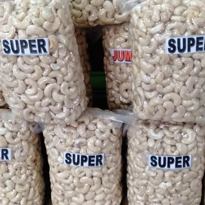 

Kacang Mede MENTAH Super 500 Gram