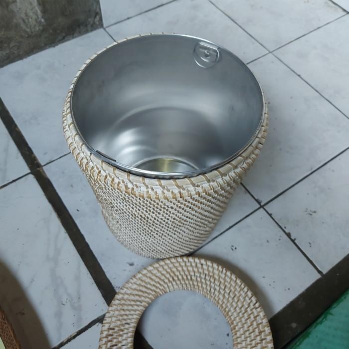 Tempat Sampah Tutup Lubang+Alumunium/Antik Brown/Anyaman Rotan Lombok Terbaru 100 % Original