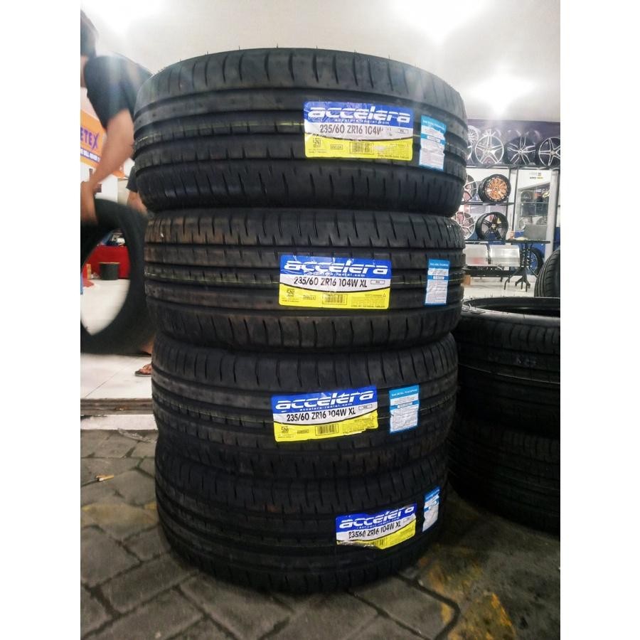 Ban Mobil Toyota Rush 235 60 R16 Accelera