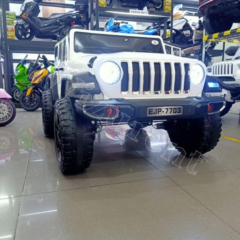 Mobil Aki Jeep Rubicon Exotic