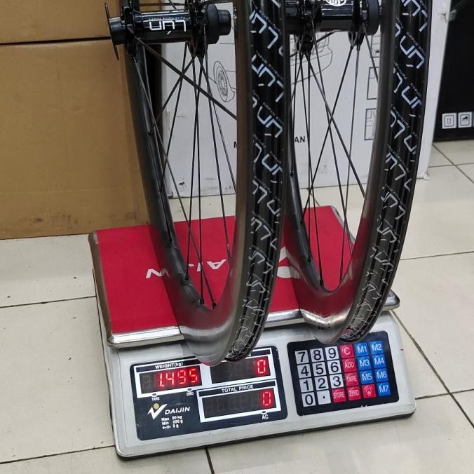 Wheelset Carbon WINSPACE HYPER LUN 700c 50mm disk break TA