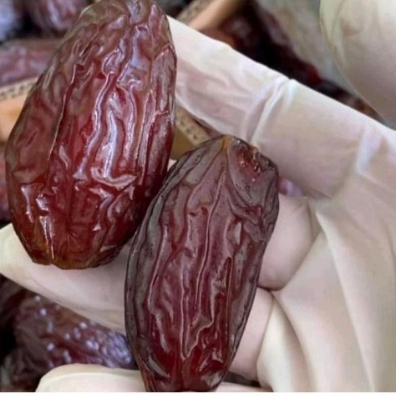 

Kurma Medjol pum / Kurma Menjol A Palestina 1kg / Kurma Medjool Palestina Murah