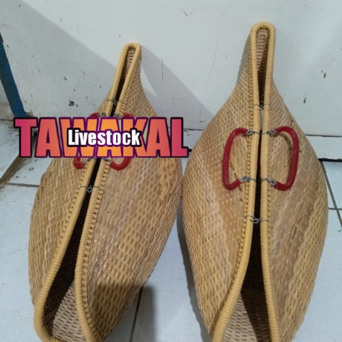 tas ayam jago/tempat bawa ayam jago/aduan bahan KISA ROTAN/kandangayam