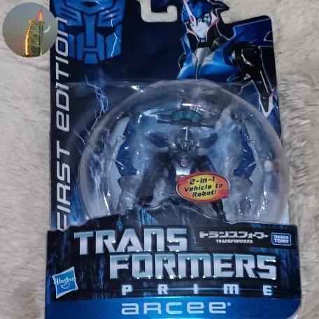 Transformers Prime Arcee First Edition Takara tomy