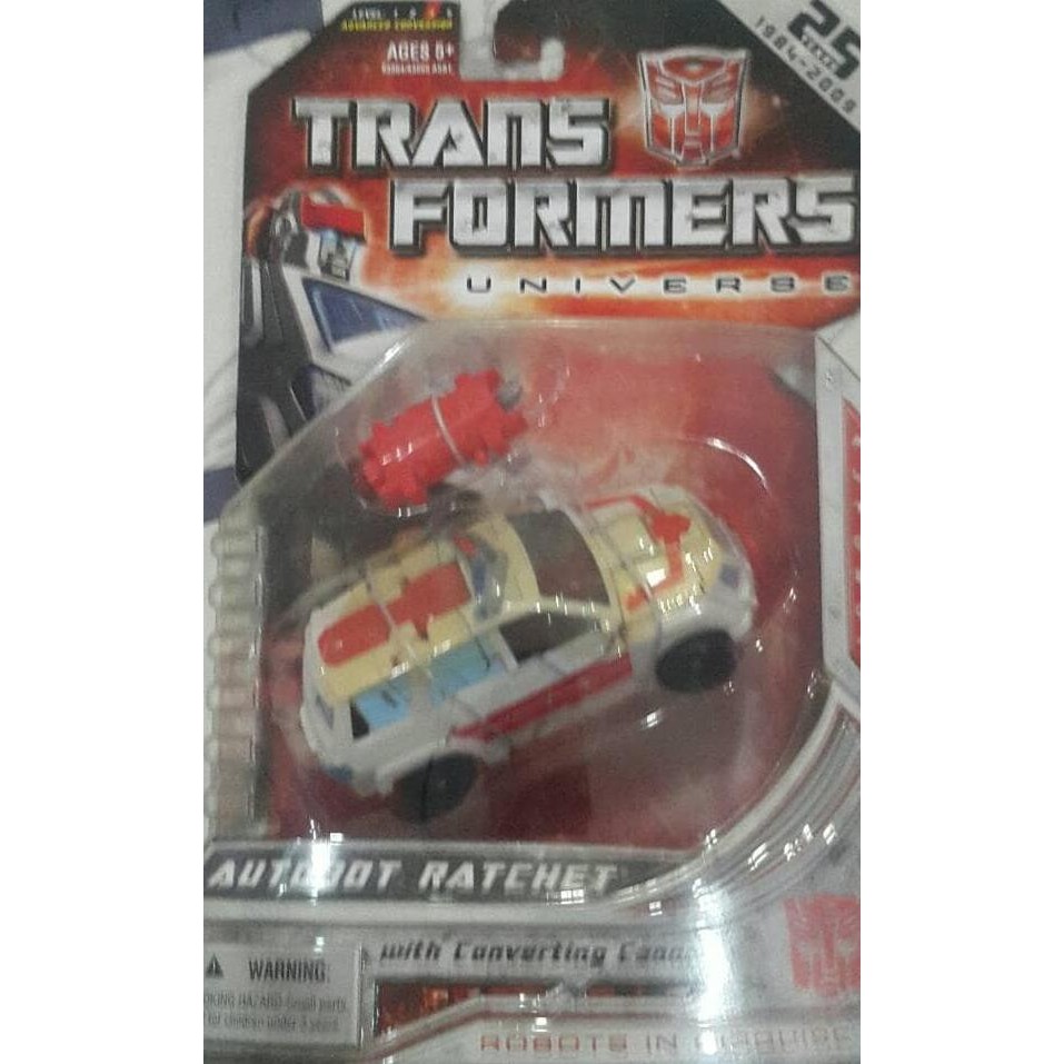 Transformers universe Autobot Ratchet