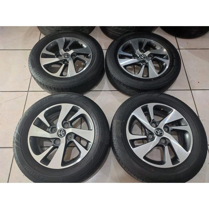 Velg Mobil Second Oem Avanza Veloz Ring 15 Pcd 4X114 Ban 185 65 15 Bridgestone