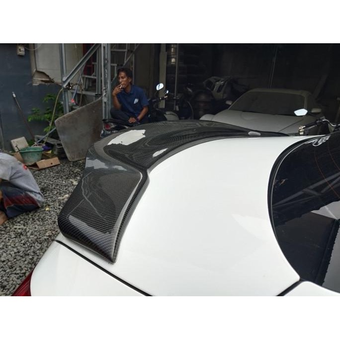 Ducktail Renntech Mercy W 205 Finish Carbon