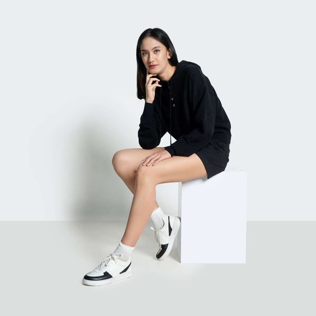 URBAN&CO Phonix Essentials Sneakers Sport Sepatu Sekolah Kuliah Wanita
