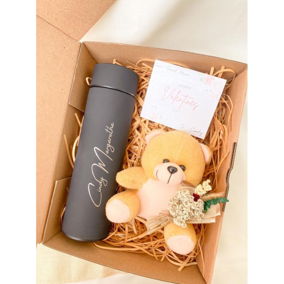 

Hadiah Kado Ulang Tahun / Hadiah Valentine Gift / Set Kado Gift Box Original Dan Terpercaya