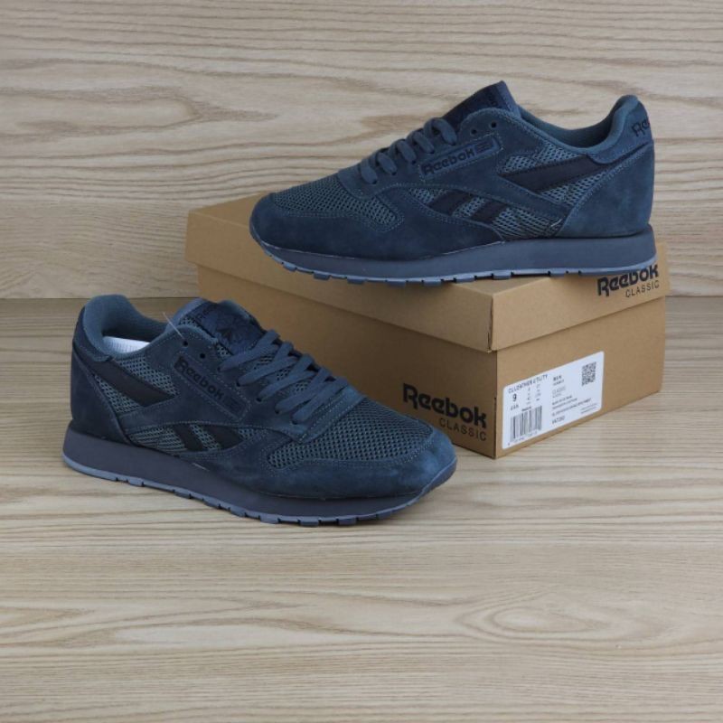 Sepatu Reebok Classics Utility Dark Grey