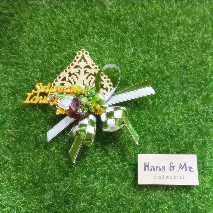 

Hiasan Hampers Selamat Idul Fitri Lebaran Ketupat