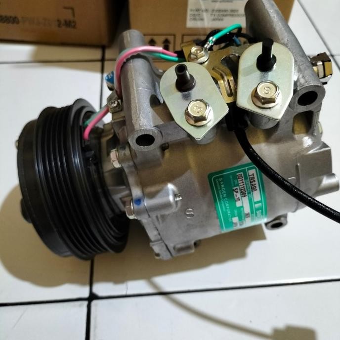 Sale  compressor compressor AC mobil Honda jazz lama