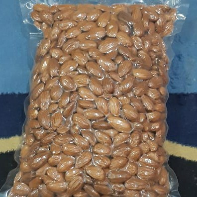 

PREMIUM ALMOND MENTAH,RAW ALMOND 1KG