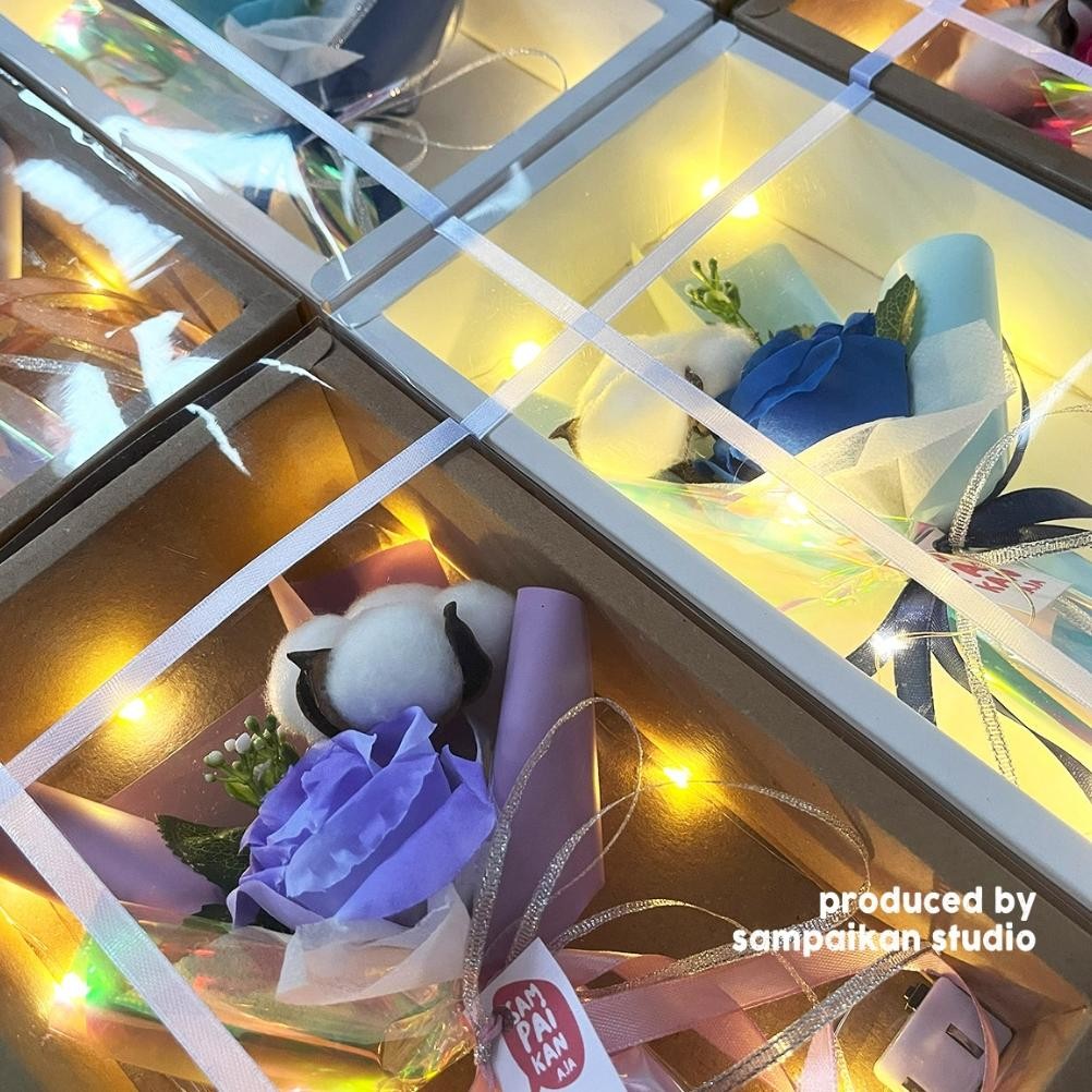 

uy-23 Premium Gift Flower Box / Flower Box Bouquet | Kado Wisuda, Kado Ulang Tahun, Hadiah Anniversary / Valentine Gift Berkualitas