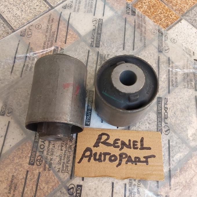 Bushing Lower arm tatakan per keong belakang Innova ORIGINAL