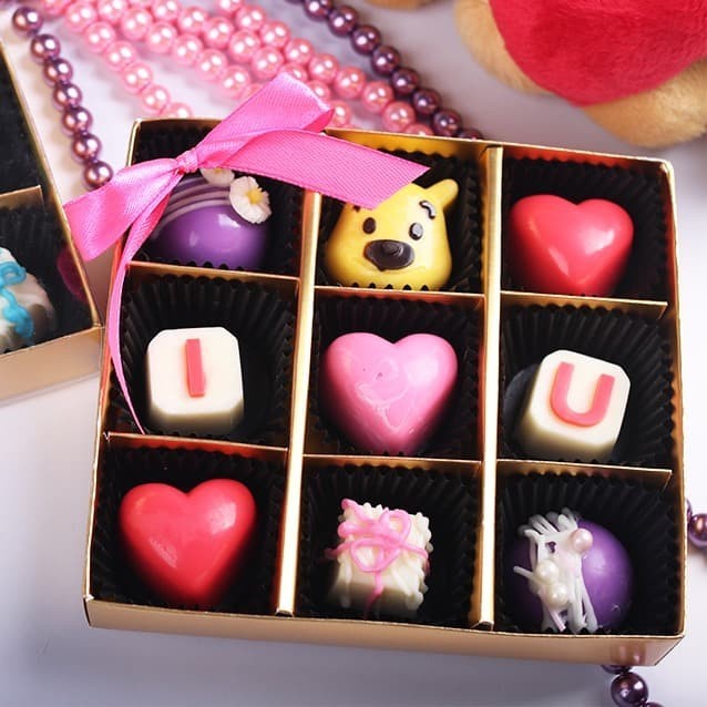 

COKLAT VALENTINE ISI 9 PCS / KADO / GIFT