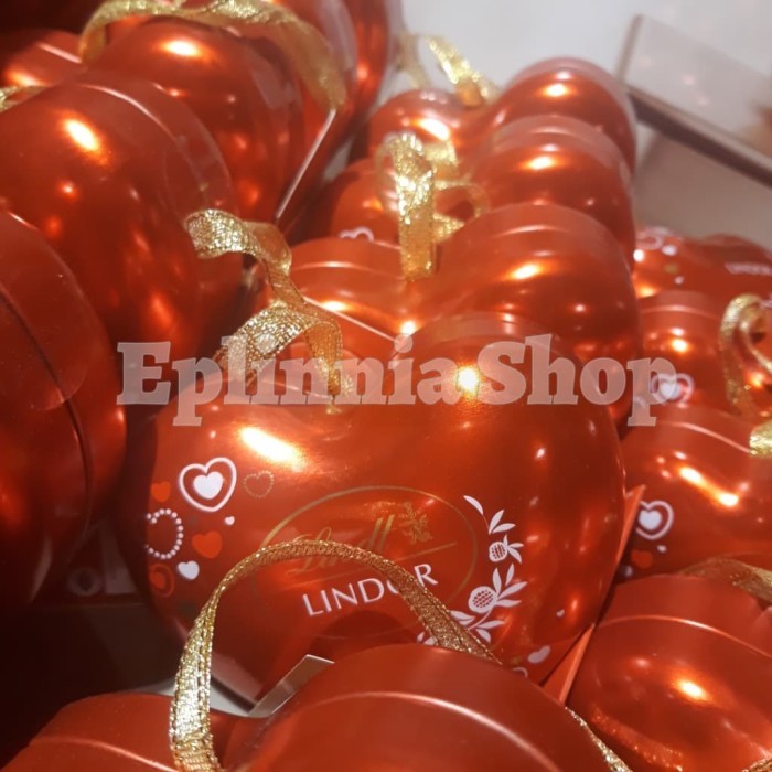 

LIND LINDOR TRIO HEART TIN 40GR COKELAT VALENTINE BENTUK HATI