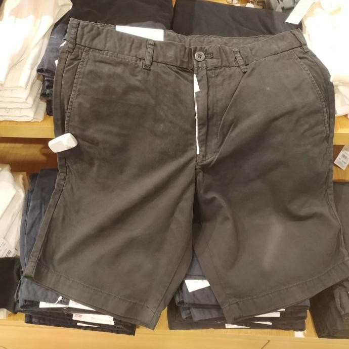 Uniqlo Men Celana Chino Pendek Original Terlaris