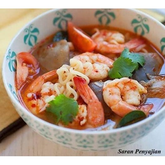 

Mae Pranom Chili in Oil for Tom Yum 3KG Bumbu Masak Thai Tom Yam 3 KG HF56