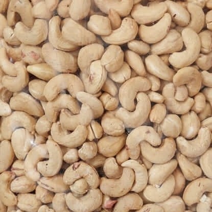 

TERPERCAYA kacang mede grade super panggang 500gr,roqsted cashew