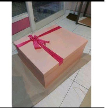 

Kotak Kado Spesial Ulang tahun