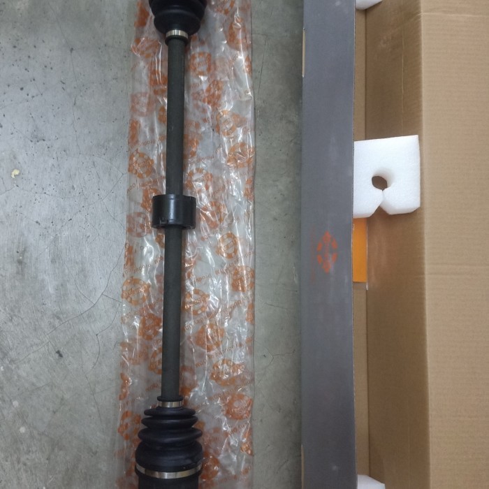 New Cv Joint Komplit Kanan Baleno Matic Thn 2000 - 2002 Kode Az75