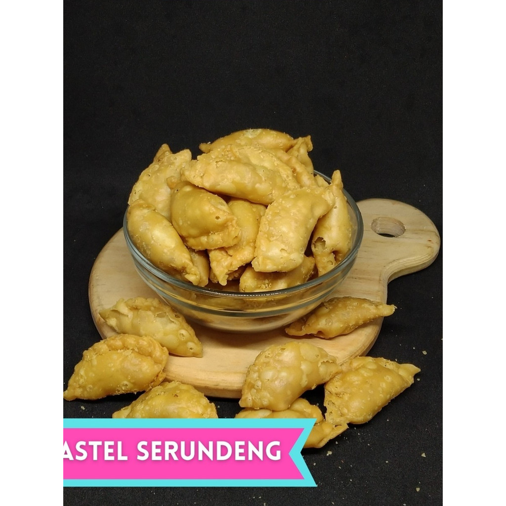 

Pastel Serundeng