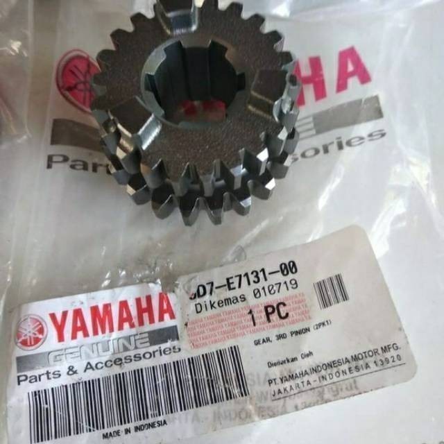 134. GEAR 3RD PINION (22T/21T) RASIO PINION 3RD GIGI KE 3 MOTOR YAMAHA 2PK XABRE R15 XSR 5D7-E7131-0