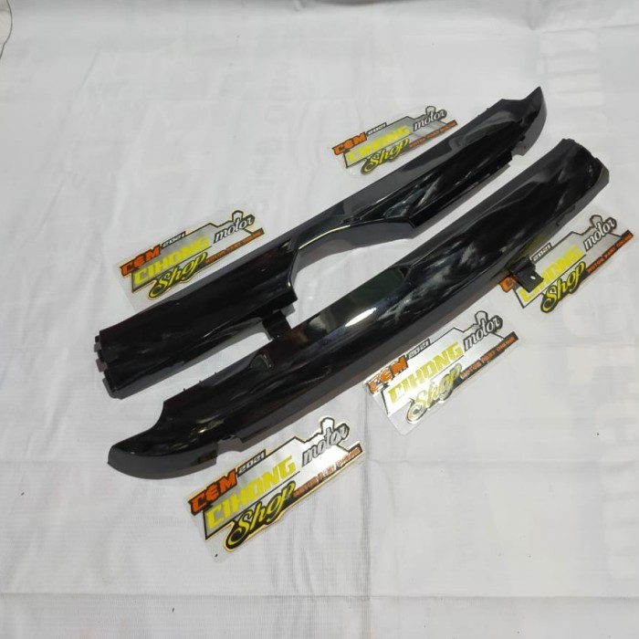 dek bawah sirip bawah scoopy fi tahun 2013-2014-2015-2016 hitam