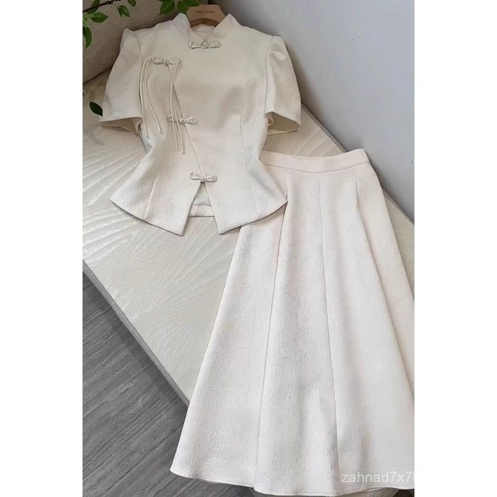 Set Atasan dan Rok Lengan Pendek, Dua Potong Atasan Lengan Pendek