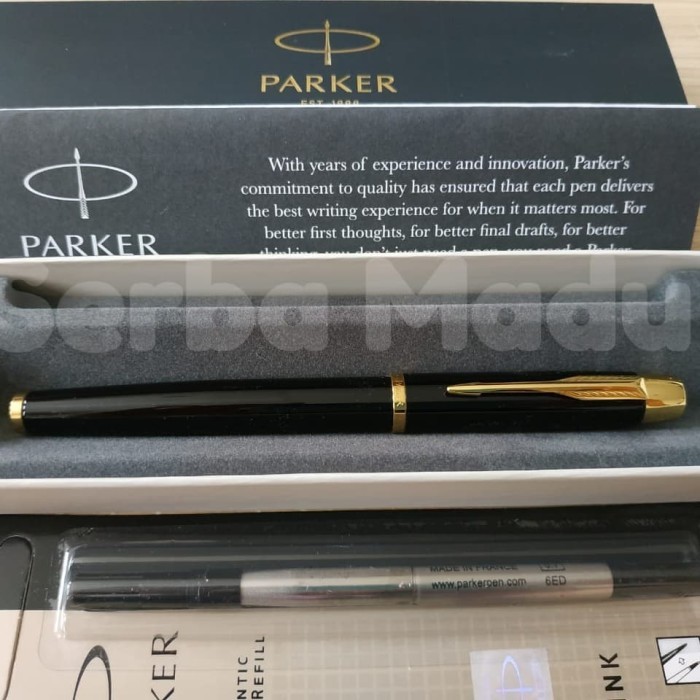 

Paket 1 Klik: 1pcs Parker IM LQ Black GT Rollerball+1pcs Refill RB