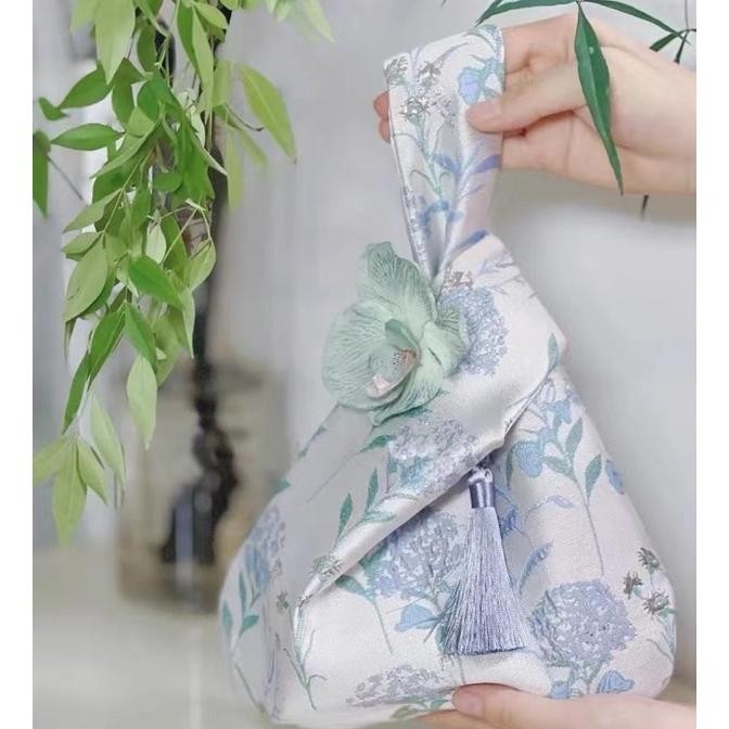 

TU26 Pouch Hampers Gift Bag Natal Imlek Lebaran Premium Tas Kantong Bingkisan Hemat