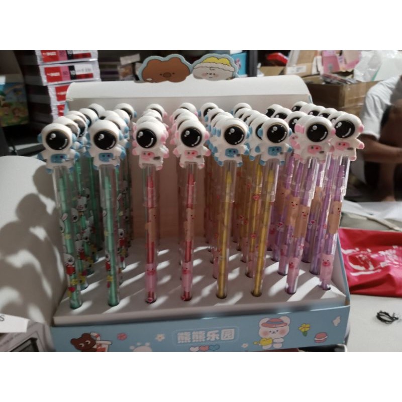 

pensil susun kepala karet astronot satuan