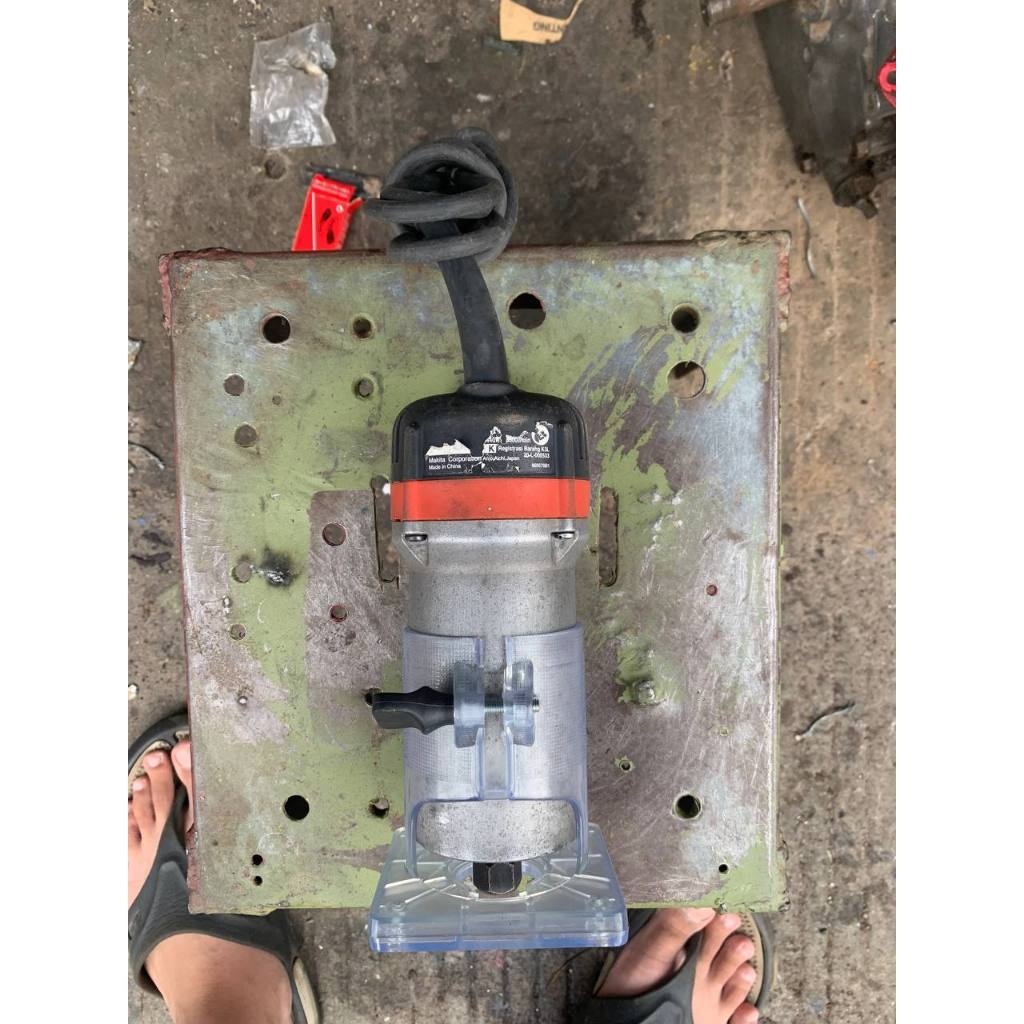 READY MESIN TRIMMER MT370 MAKTEC/ Mesin Profil Kayu Trimmer Router