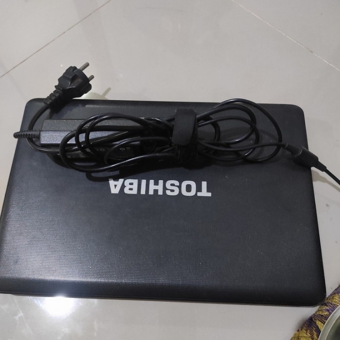 LAPTOP TOSHIBA C600 MINUS