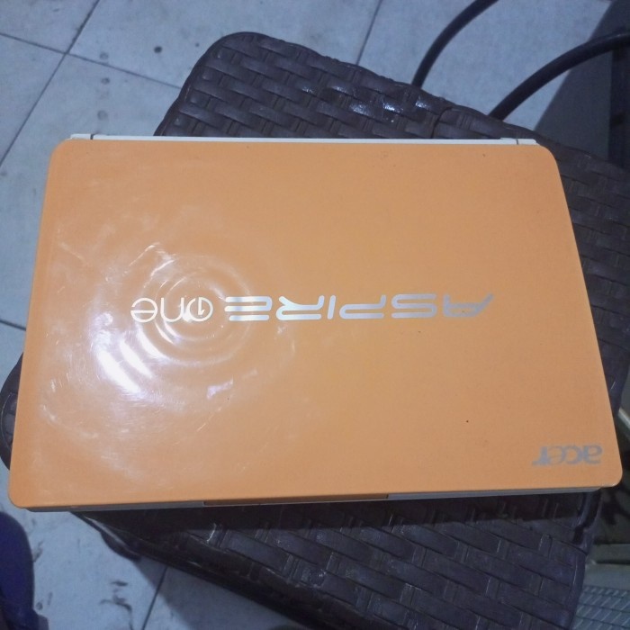 CASING NOTEBOOK ACER ASPIRE ONE HAPPY