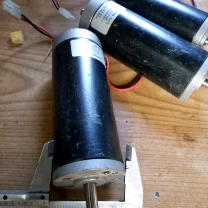 DINAMO MOTOR DC SPINDLE AS 8MM