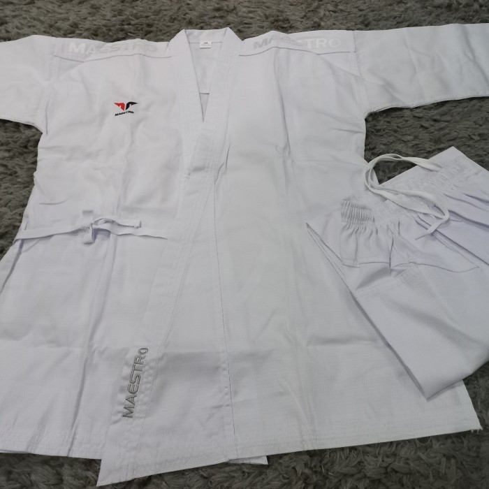 BAJU KARATE MAESTRO KUMITE DIAMOND
