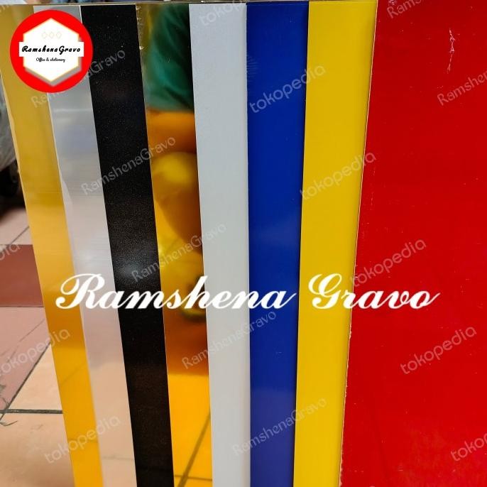 

Gravoply (hitam,putih,merah,biru) 60 x 120cm tebal 1.5mm