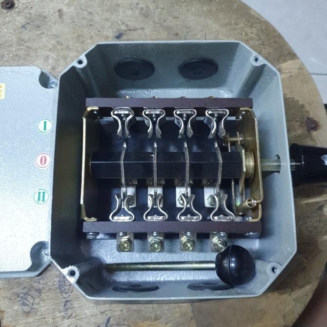 Handle / Cam Starter / Ohm Saklar Sakelar Gz 4Pole Pisau 63A 63 A