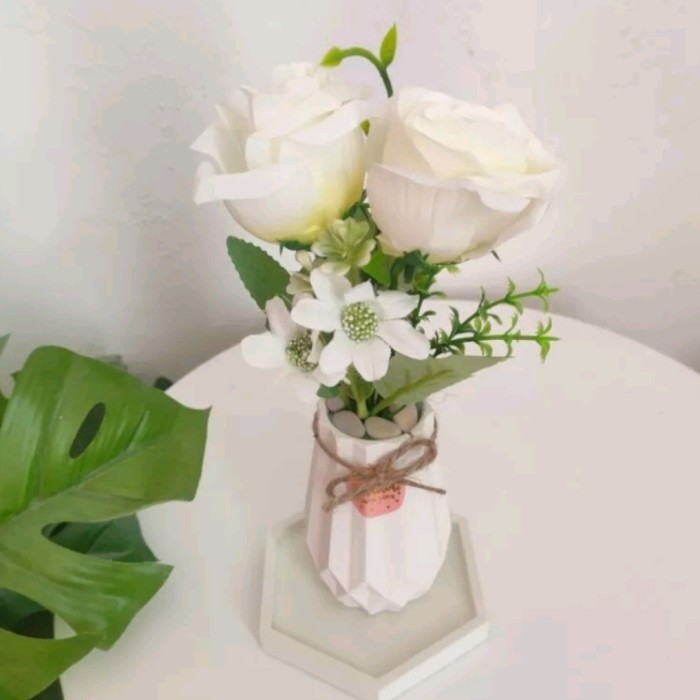 SET BUNGA DAISY PUTIH + VAS 001 + COASTER HEXAGON BUNGA PLASTIK MURAH