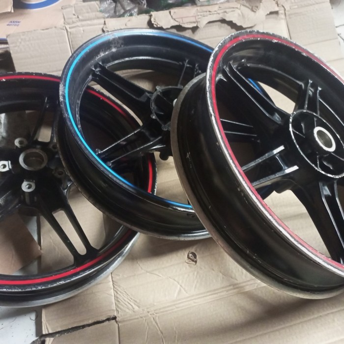 velg belakang Vixion new Vixion advance original