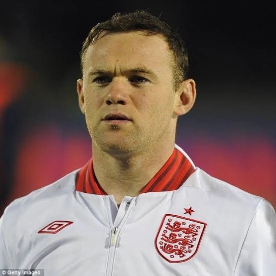 UMBRO ENGLAND OFFICIAL JERSEY JACKET TRACKSUIT 2012 RARE