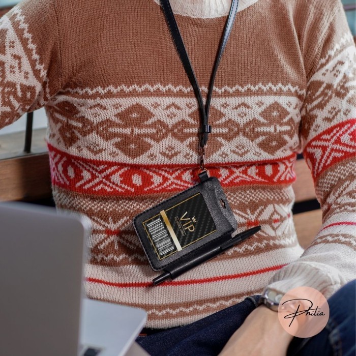 

Sale Lanyard Id Card Kulit Dengan Tempat Pulpen Name Tag Slot Pulpen