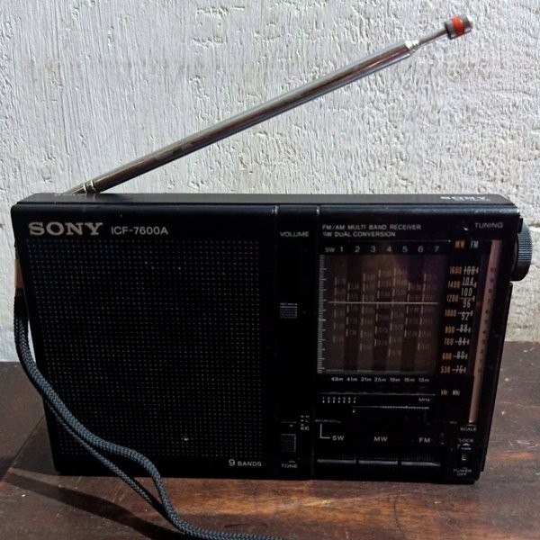 TERLARIS RADIO SONY ICF-7600A HARI INI