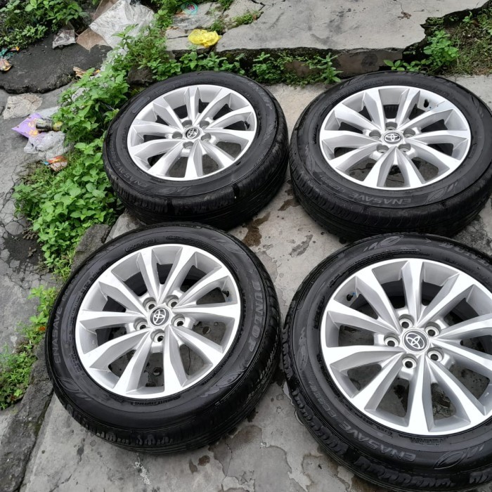 VELG BEKAS MOBIL OEM COPOTAN INNOVA ZENIX + BAN 215 60 17