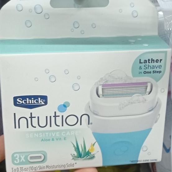 

(:(:(:(] schick intuition sensitive care refill