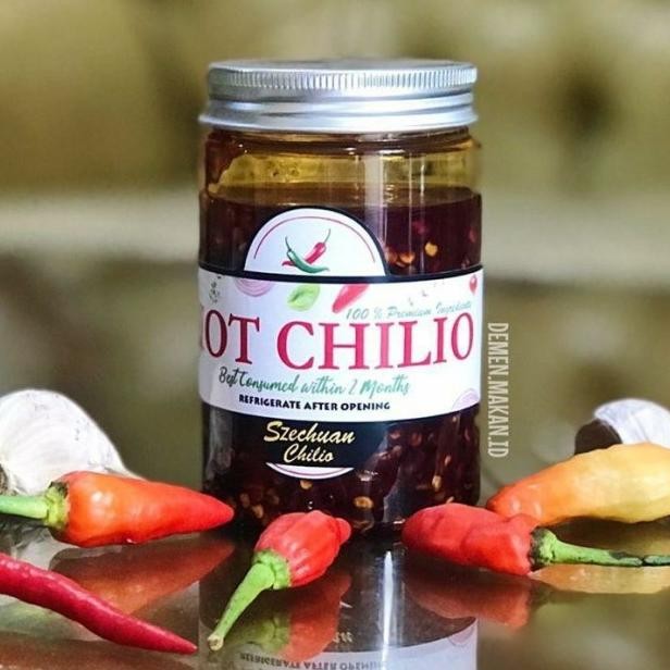 

Hot Chilio Szechuan Chilio / Chili Oil Halal Vegetarian